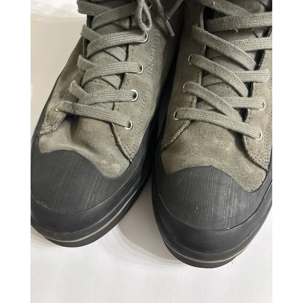 Sorel Men's Cheyanne Metro II (sz. 9.5) Gray waterproof Boots Sneakers